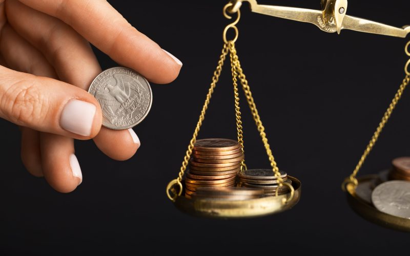 Avukatlık Asgari Ücreti, 2024 AAÜT, Avukatlık Ücret Artışı, Resmi Gazete Avukatlık Tarifesi, Avukatlık Mesleği, Hukuki Temsil, Avukatlık Ücret Sınırları, Hukuk Fakültesi Mezunları, Adalet Sistemi Katkısı, Hukuki Süreç Yönetimi